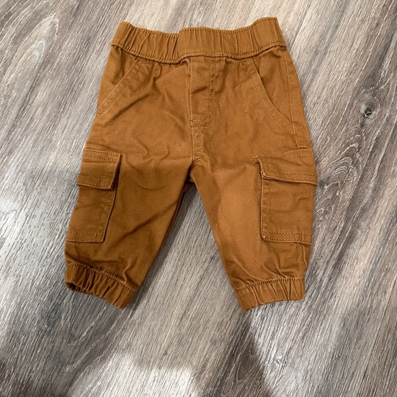 Garanimals Other - Garanimals Tan Cargo Pants for Kids